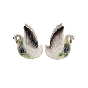 vintage set of 2 porcelain swan vases 5.5"h x 5"w.
